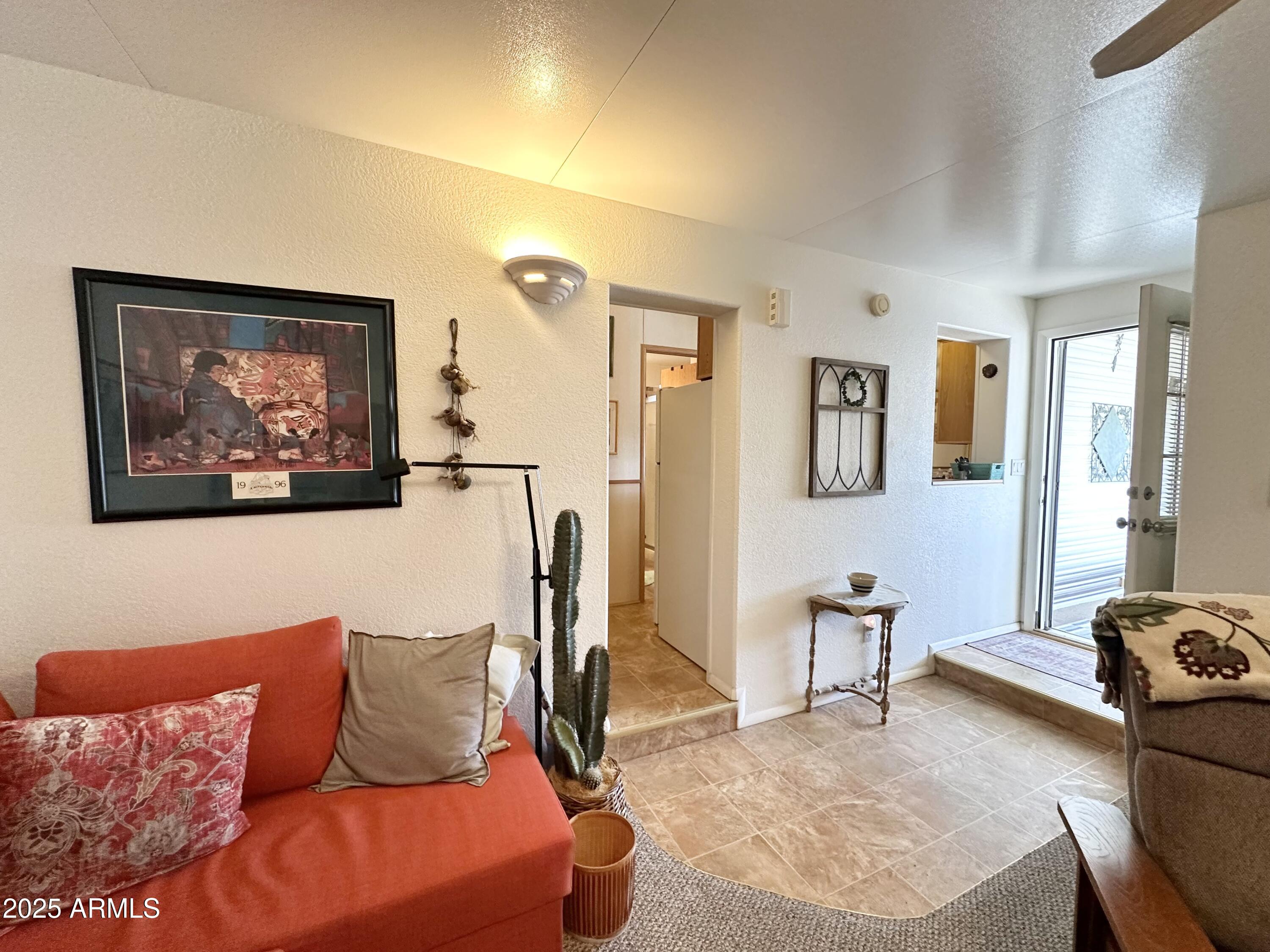 1027 South Prospectors Road Apache Junction, AZ 85119 - Photo 46 of 70 COMFORTABLE