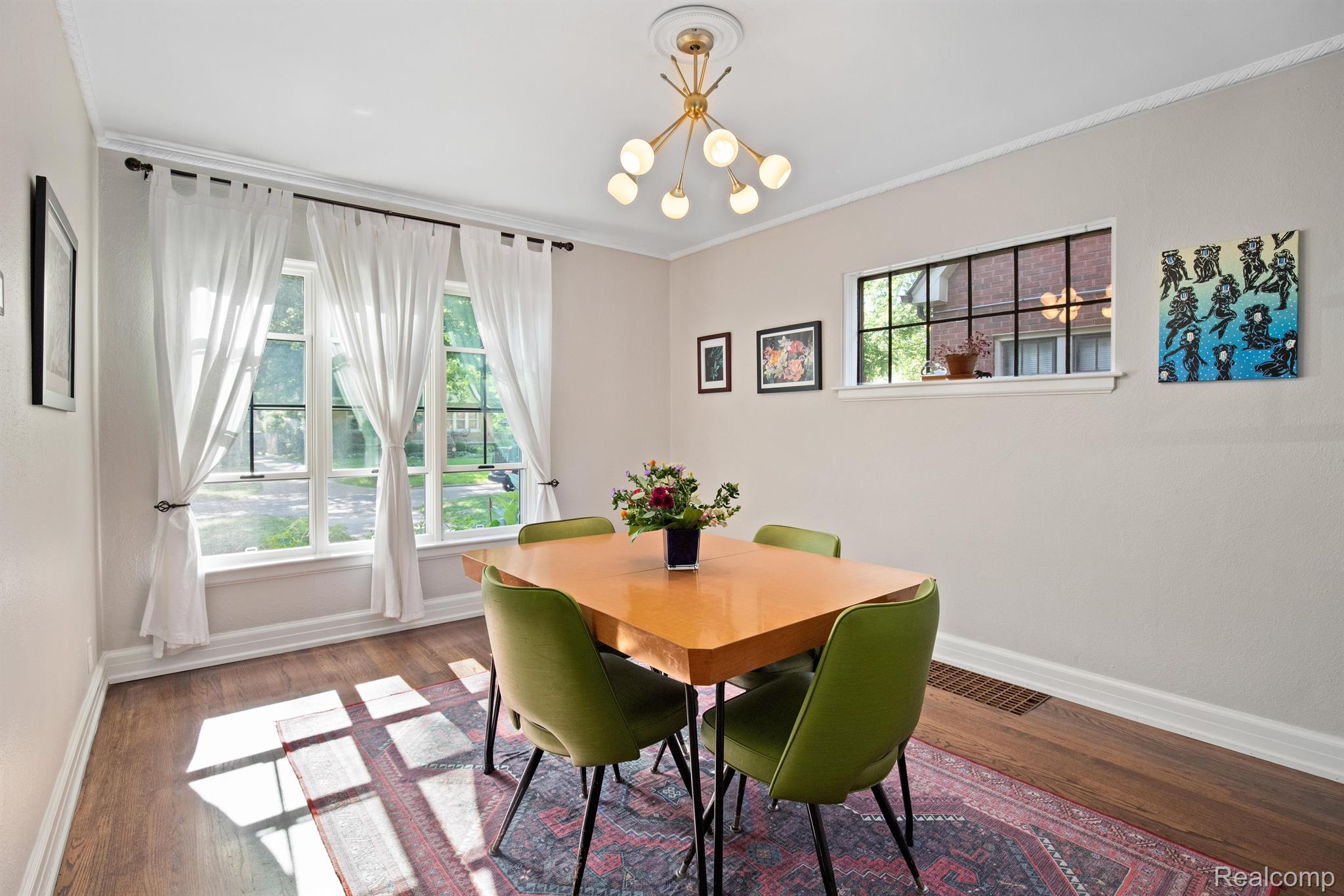16564 Huntington Road Detroit, MI 48219 - Photo 16 of 47 Dining Room