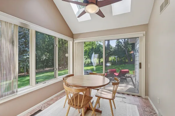 $1,699,900 | 2395 White Oak Trail, Oregon, WI 53575