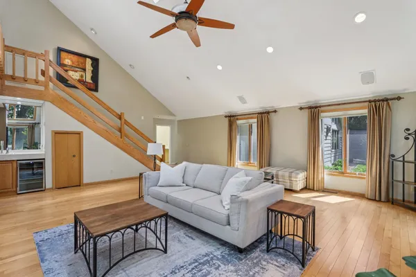 $1,699,900 | 2395 White Oak Trail, Oregon, WI 53575