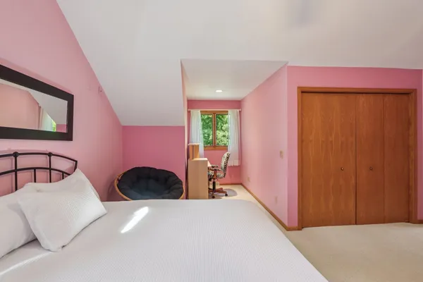 $1,699,900 | 2395 White Oak Trail, Oregon, WI 53575