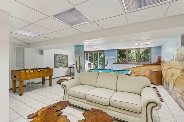 $1,699,900 | 2395 White Oak Trail, Oregon, WI 53575