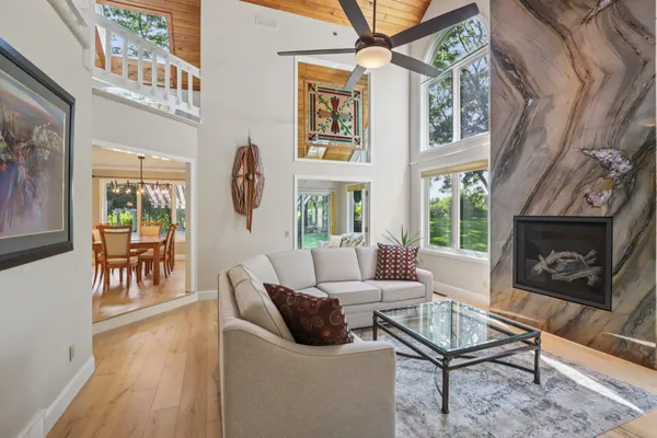 $1,699,900 | 2395 White Oak Trail, Oregon, WI 53575