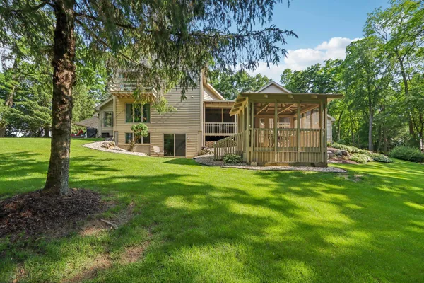 $1,699,900 | 2395 White Oak Trail, Oregon, WI 53575