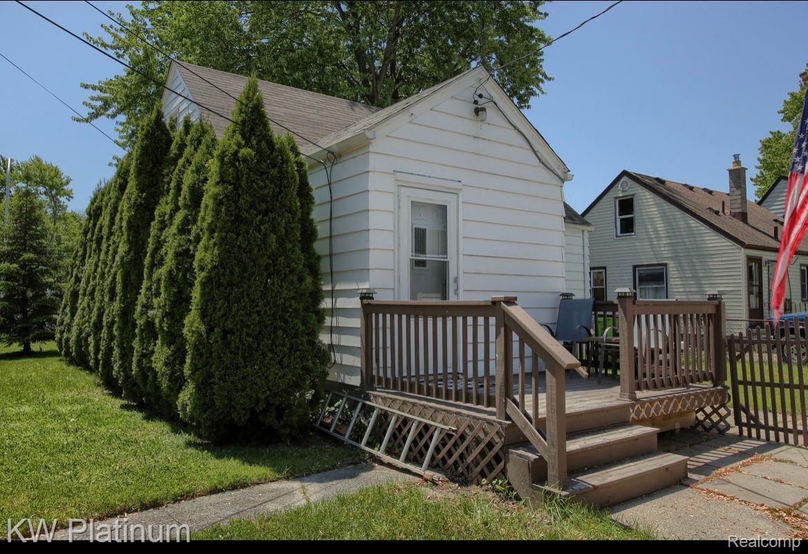 20449 12 Mile Road Roseville, MI 48066 - Photo 12 of 15 Gallery Image 12