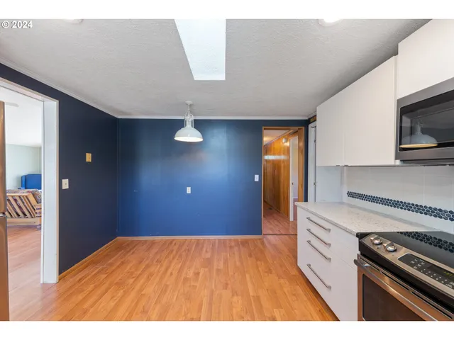 $345,000 | 18999 Nestucca Drive, Cloverdale, OR 97112