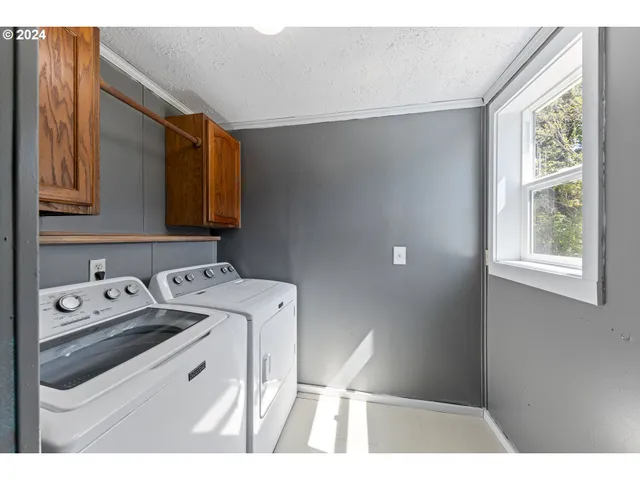 $345,000 | 18999 Nestucca Drive, Cloverdale, OR 97112