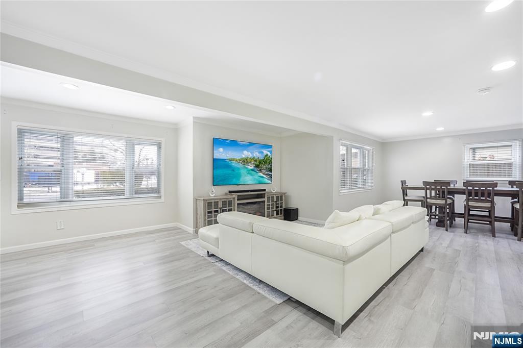 254 West Spring Valley Avenue Maywood, NJ 07607 - Photo 6 of 30