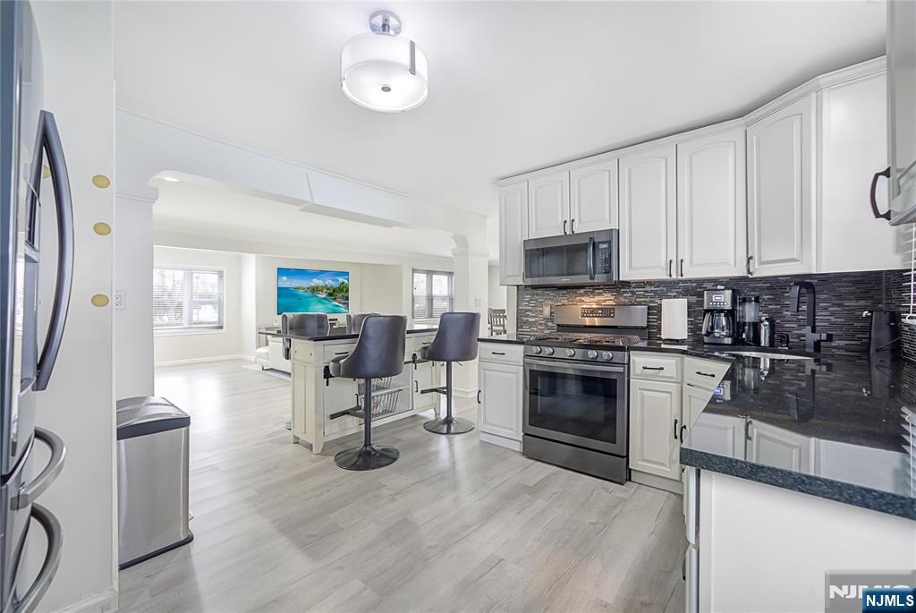 254 West Spring Valley Avenue Maywood, NJ 07607 - Photo 9 of 30