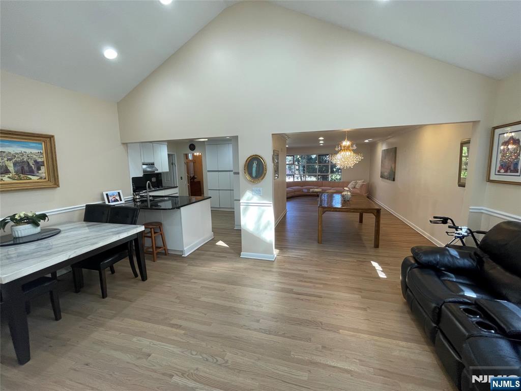 526 Rutland Avenue Teaneck, NJ 07666 - Photo 8 of 29