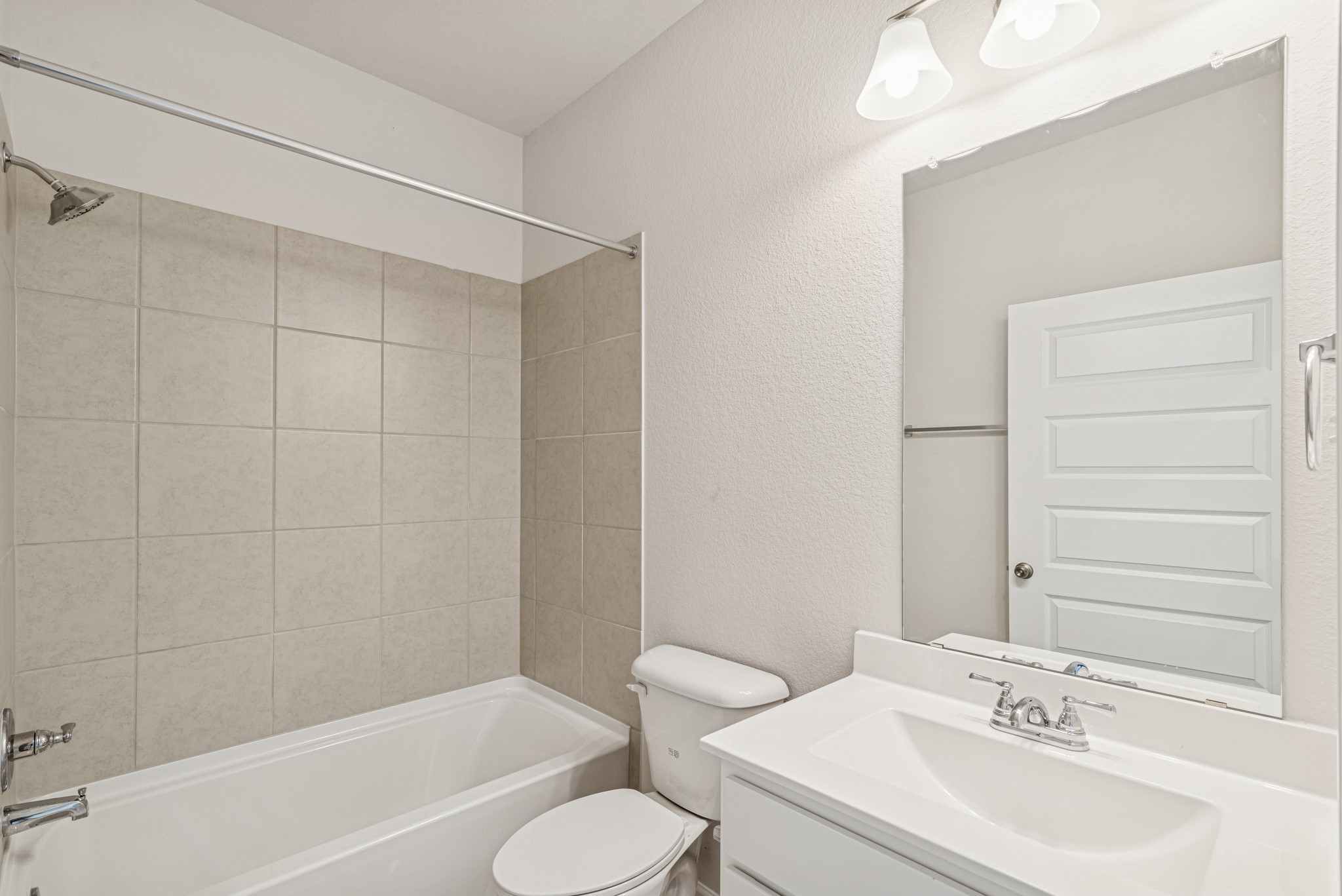 1903 Temple Grove Drive Rosharon, TX 77583 - Photo 28 of 37 The Avery- Bath 3