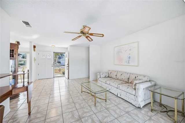 $475,000 | 114 Woodingham Drive, Venice, FL 34292