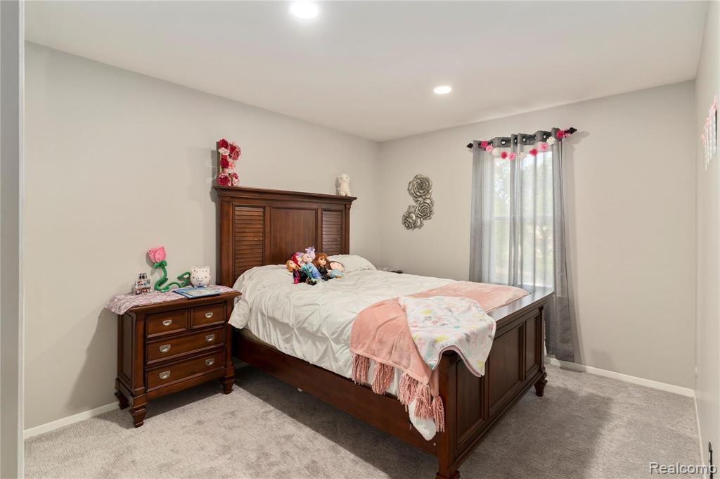 24595 Jamestowne Road Novi, MI 48375 - Photo 23 of 34
