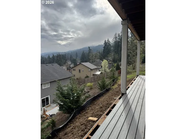$819,000 | 994 South 67th Street, Springfield, OR 97478
