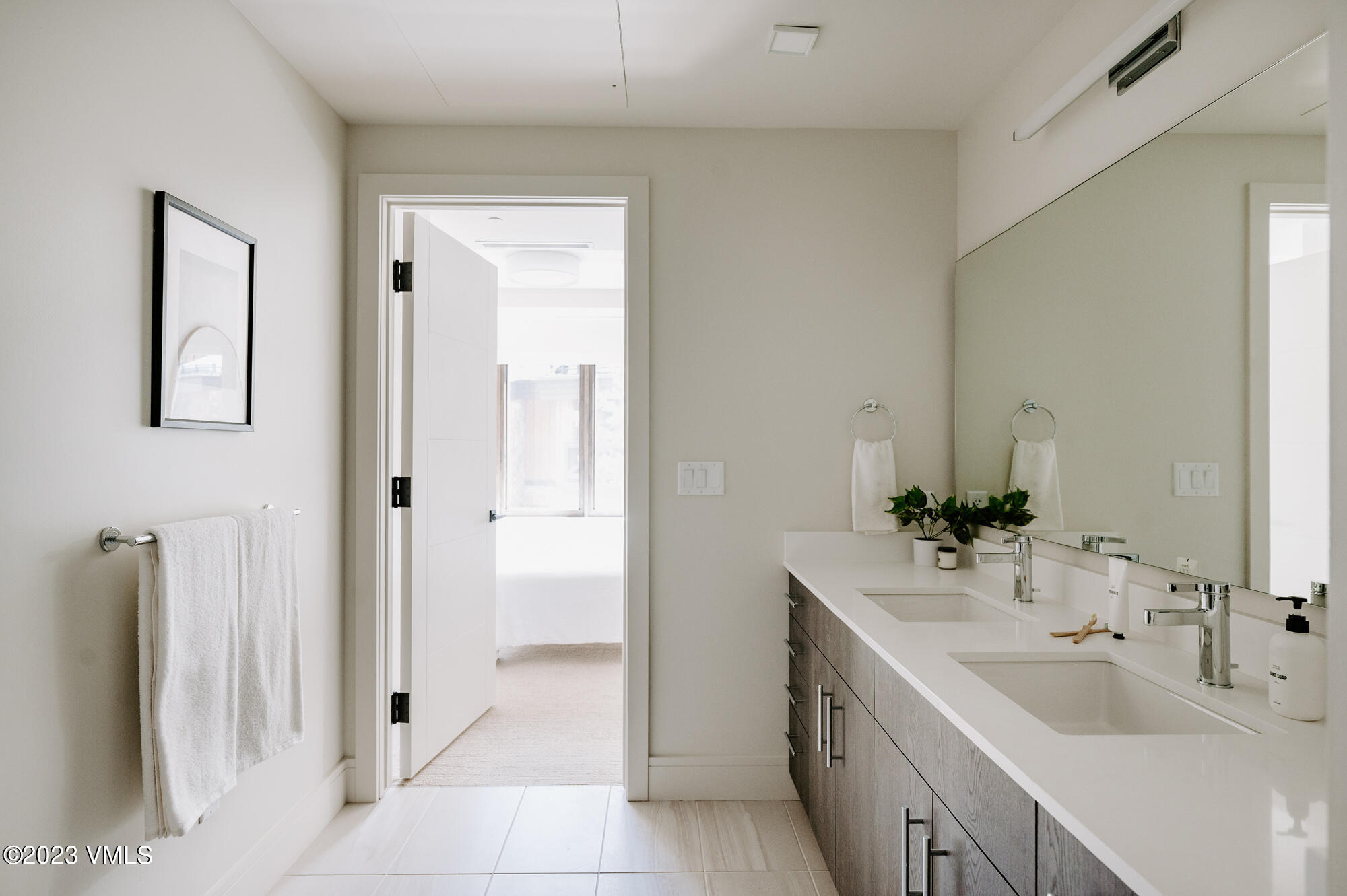 430 South Frontage Road East, Unit E Vail, CO 81657 - Photo 16 of 28 A9A268FD-A7A4-4191-BDDE-803D0F68E84C