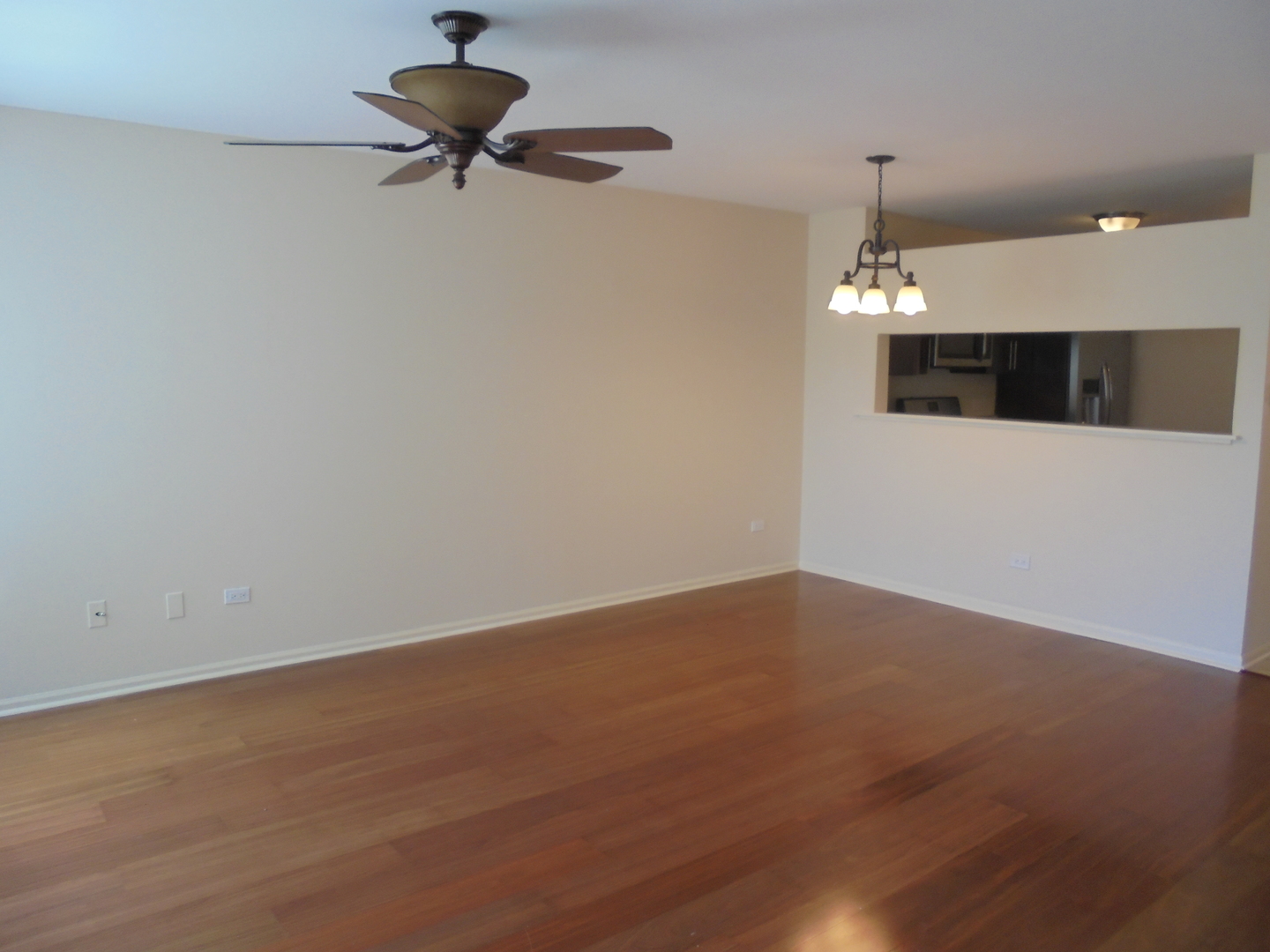 938 Ridgefield Lane Wheeling, IL 60090 - Photo 13 of 27