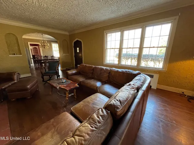 $224,900 | 956 Oakhurst Avenue, Clarksdale, MS 38614