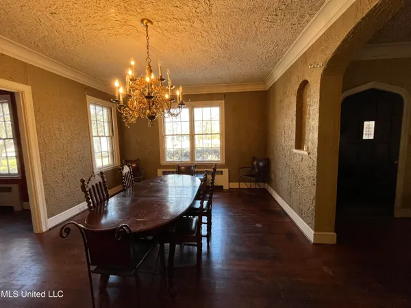 $214,900 | 956 Oakhurst Avenue, Clarksdale, MS 38614