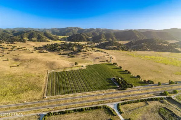 $1,600,000 | 9650 Highway 101, Los Alamos, CA 93440