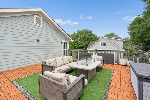 $725,000 | 226 Farrington Avenue Southeast, Atlanta, GA 30315