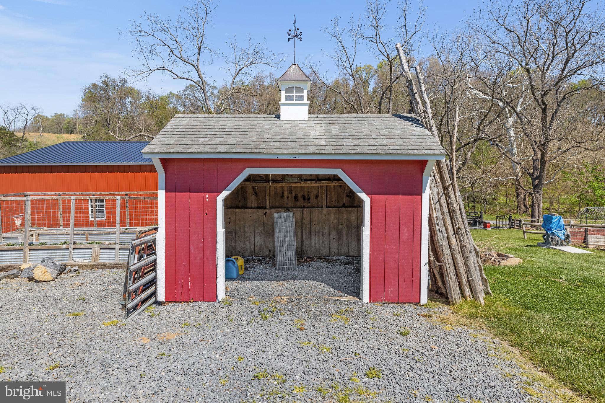 989 Swover Creek Road Edinburg, VA 22824 - Photo 103 of 132 Run in Shed