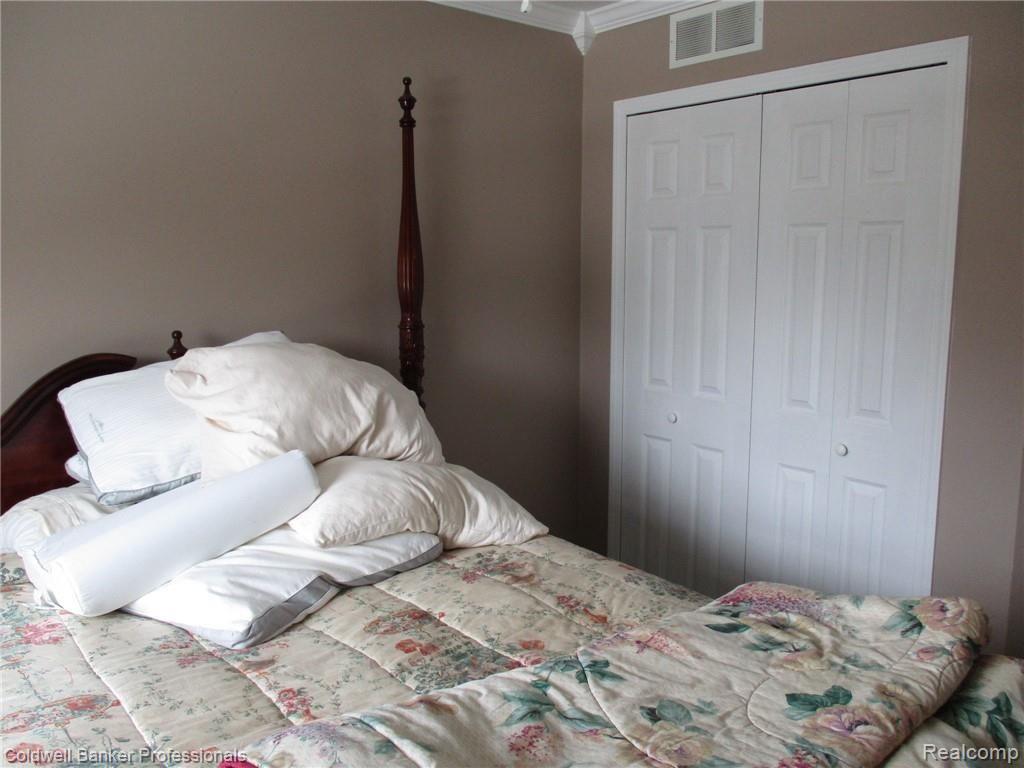 8926 South Durand Road Durand, MI 48429 - Photo 29 of 67 27 BED 2A.JPG