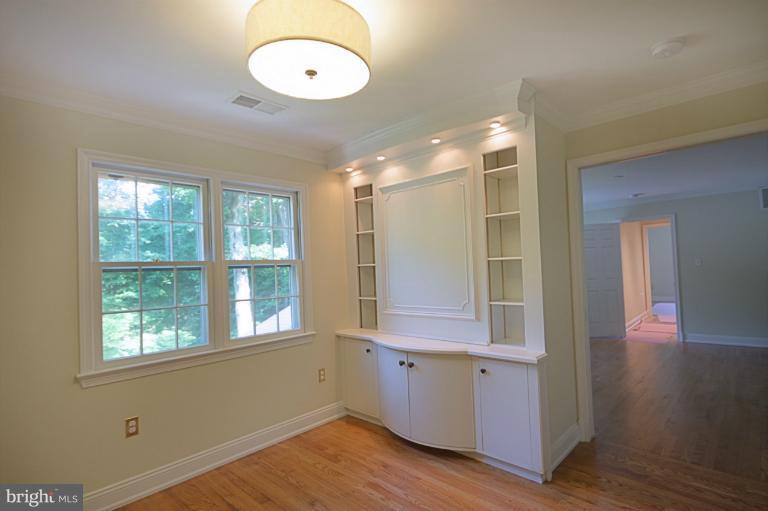 1201 Old Stable Road McLean, VA 22102 - Photo 8 of 29 Bedroom (Master)