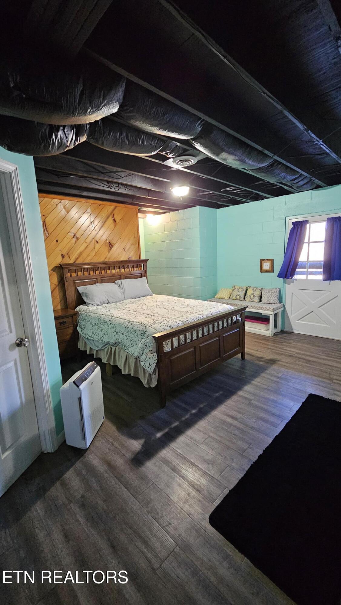 263 Blue Ridge Road Speedwell, TN 37870 - Photo 15 of 39 20250109_145401