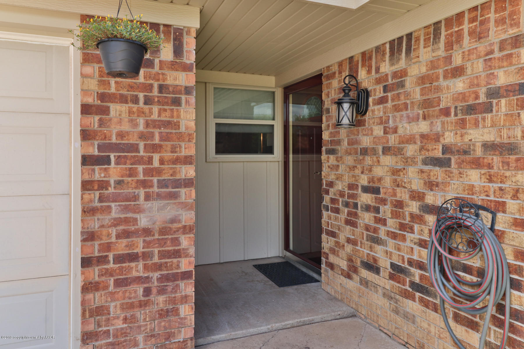 8106 Santa Fe Trail Amarillo, TX 79110 - Photo 2 of 21 Front Entry