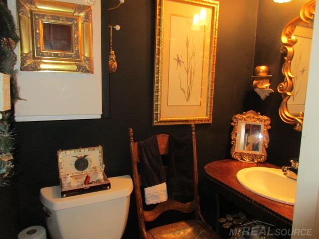 2277 North Lakeshore Road Carsonville, MI 48419 - Photo 21 of 25 31347379-20.JPG