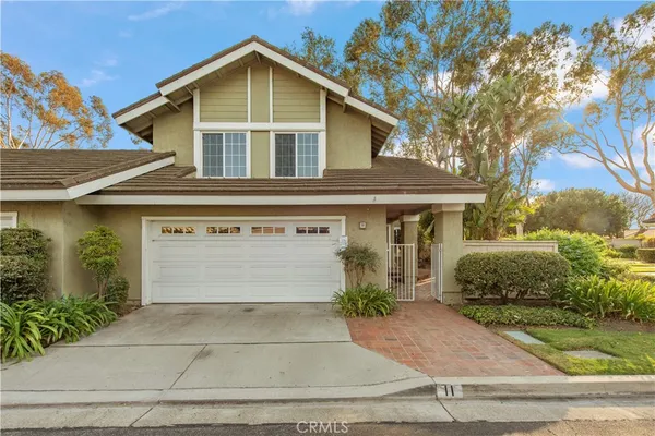 $4,800 | 11 Oakgrove, Unit 48, Irvine, CA 92604