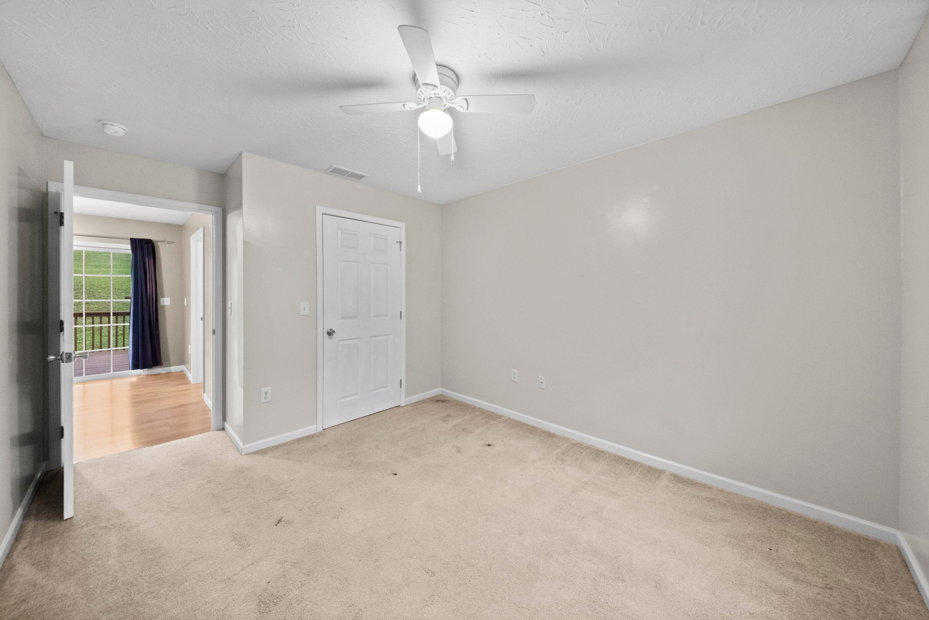 1960 Pollard Road Ashland, KY 41101 - Photo 22 of 41 Gallery Image 22