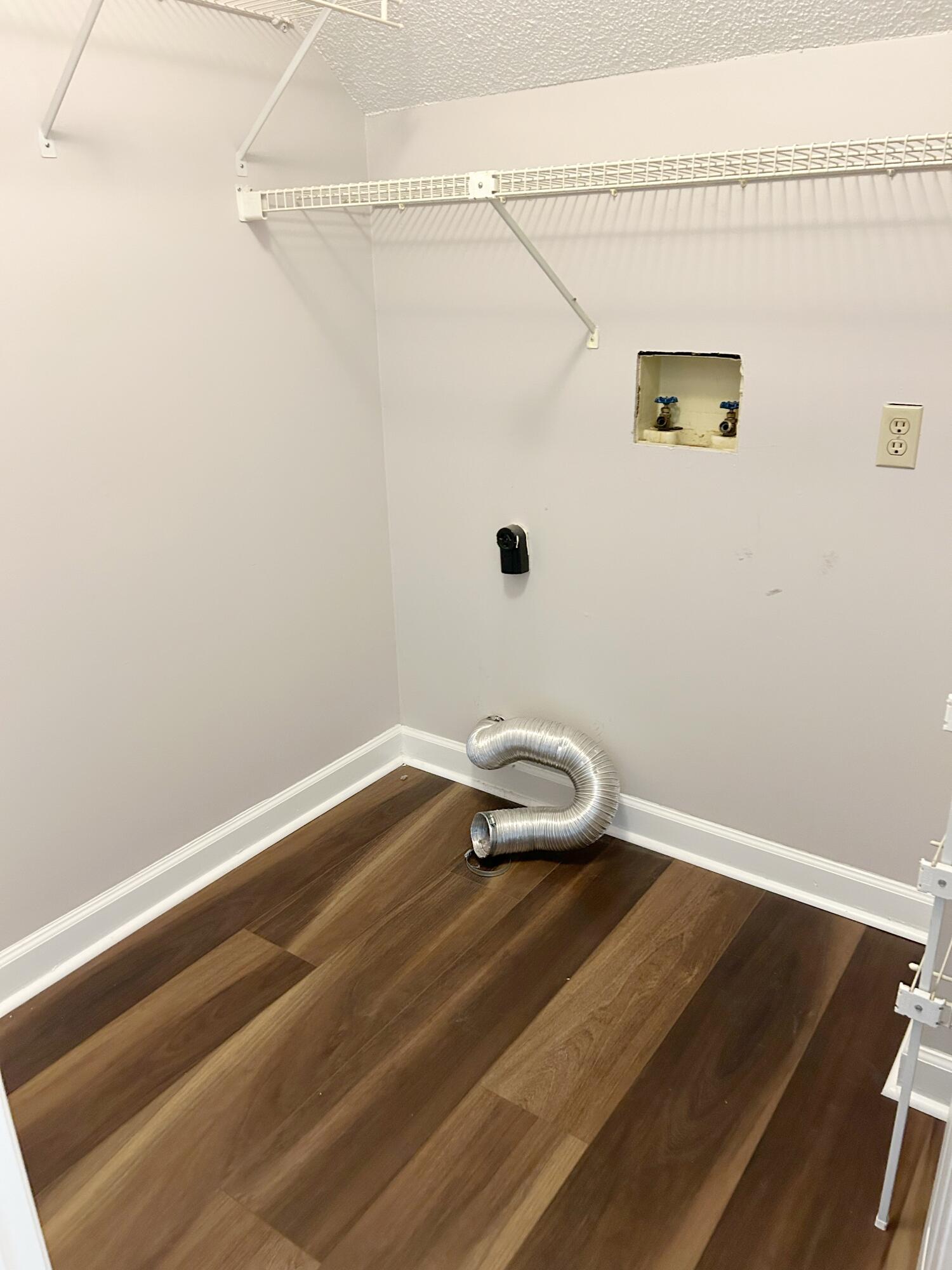 7604 Asherton Lane Chattanooga, TN 37421 - Photo 23 of 37 LAUNDRY ROOM