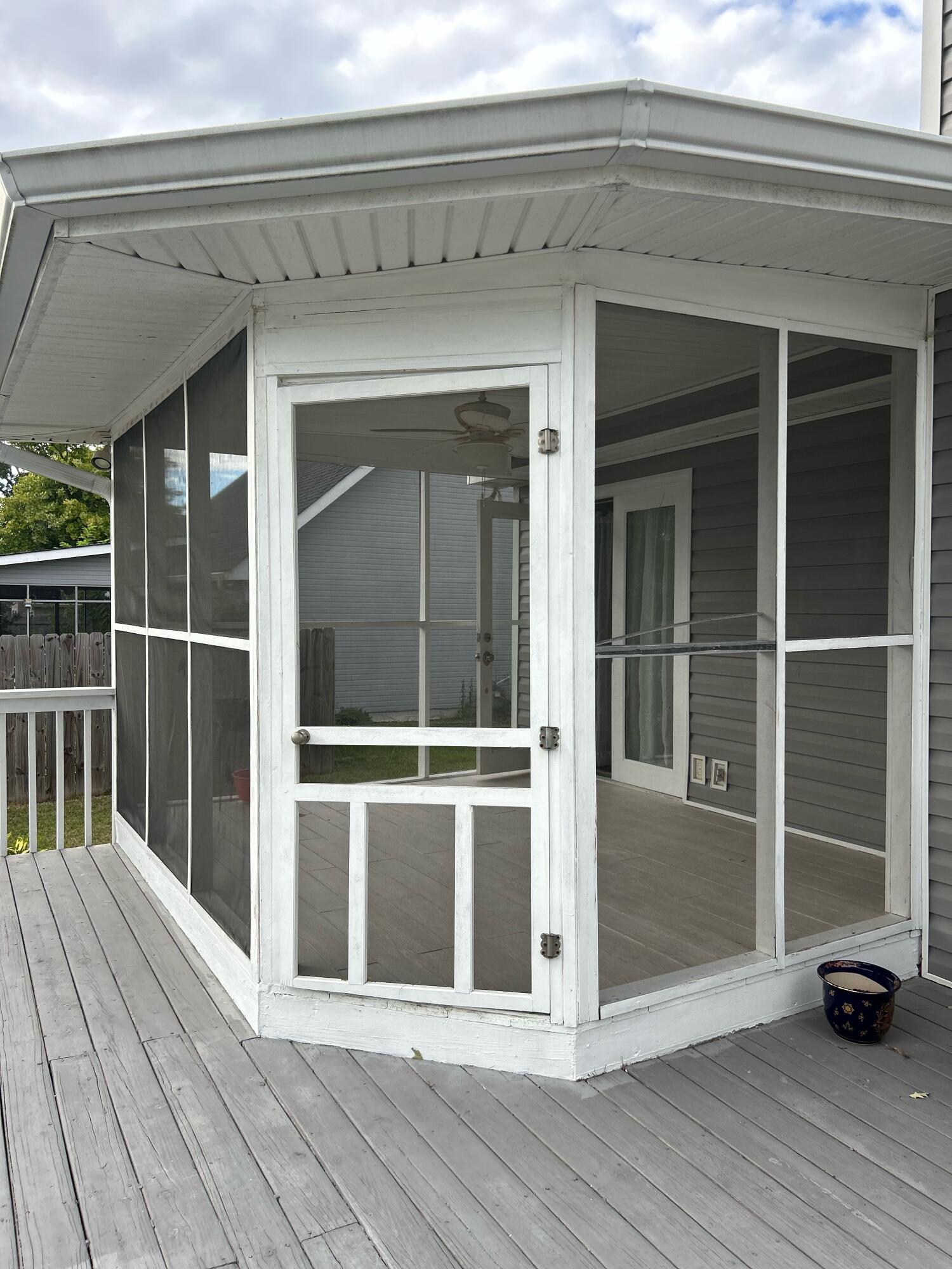 7604 Asherton Lane Chattanooga, TN 37421 - Photo 31 of 37 SCREENED PORCH