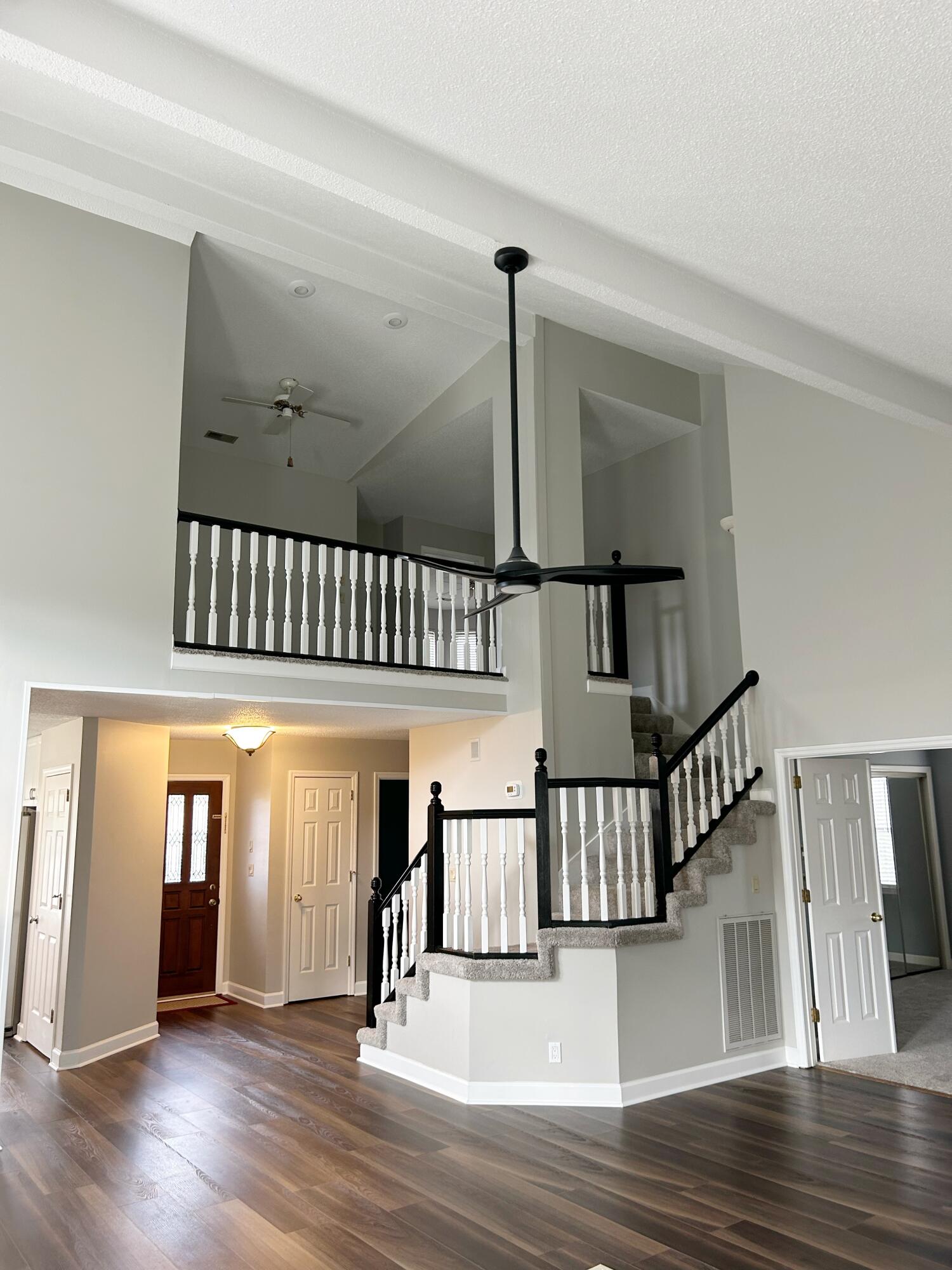 7604 Asherton Lane Chattanooga, TN 37421 - Photo 6 of 37 SOARING CEILING