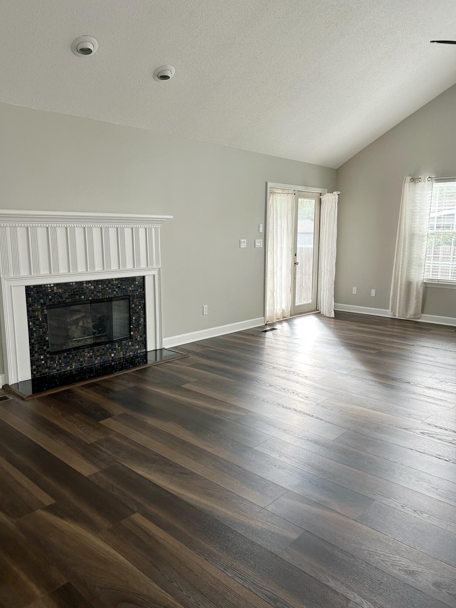 7604 Asherton Lane Chattanooga, TN 37421 - Photo 9 of 37 NEW FLOORING