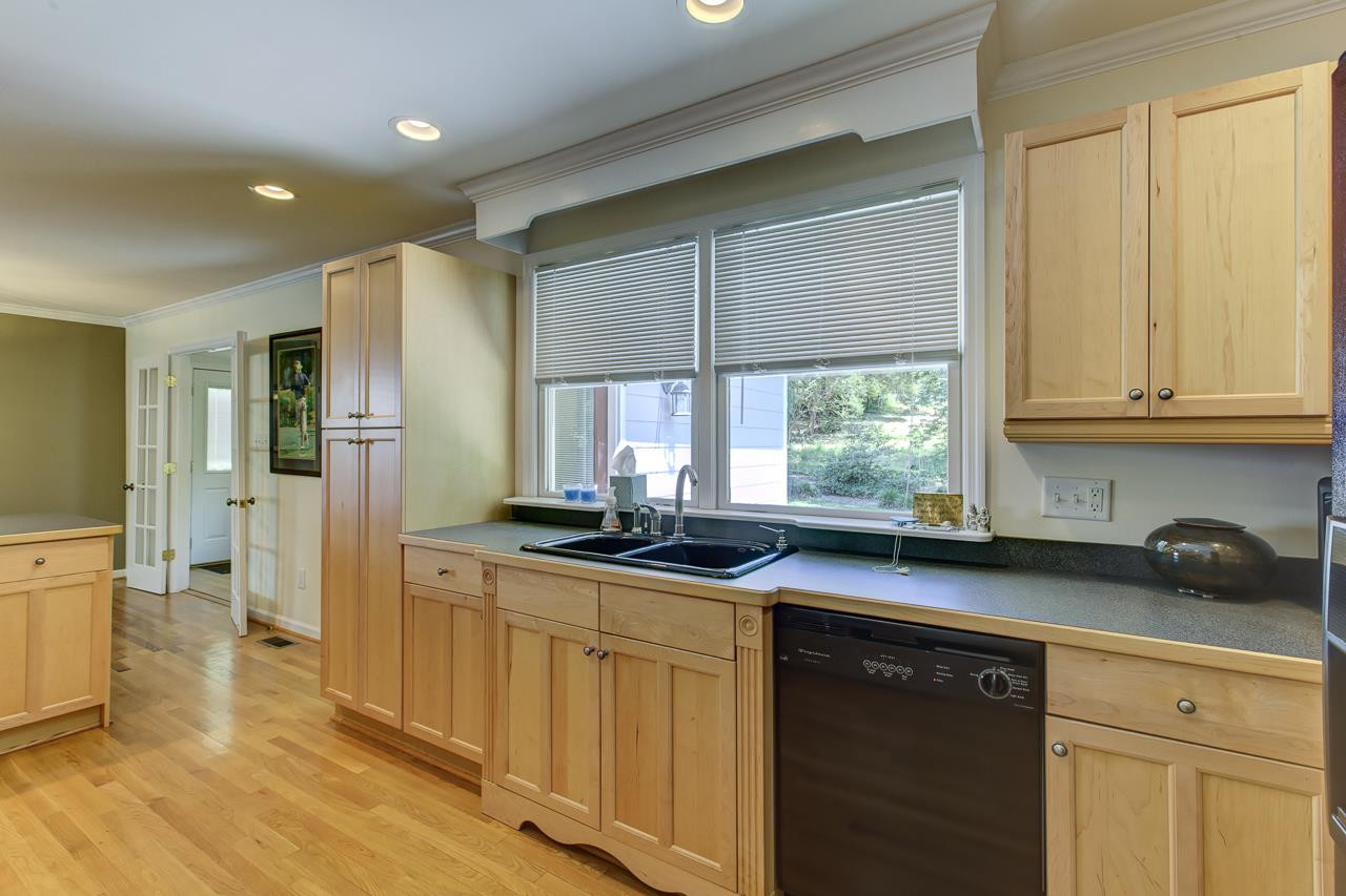 3432 Leonard Street Raleigh, NC 27607 - Photo 11 of 25 Photo 11