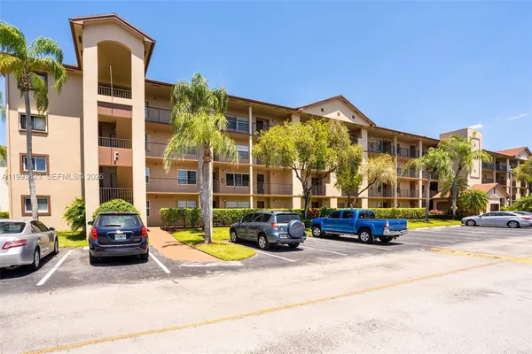 $2,100 | 13455 Southwest 16th Court, Unit 306F, Pembroke Pines, FL 33027