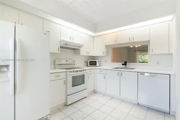 $2,100 | 13455 Southwest 16th Court, Unit 306F, Pembroke Pines, FL 33027