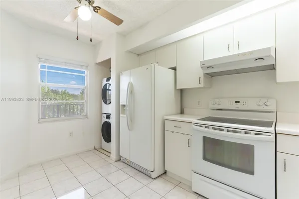 $2,100 | 13455 Southwest 16th Court, Unit 306F, Pembroke Pines, FL 33027