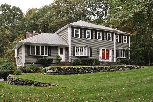 11 Hansom Road Andover, MA 01810 - Photo 1 of 21 Gallery Image 1