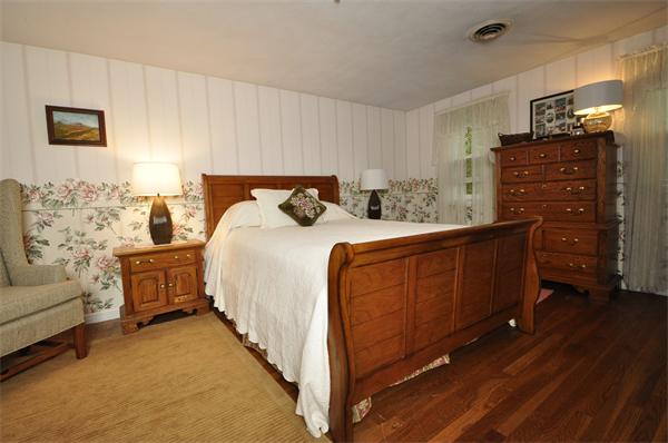 11 Hansom Road Andover, MA 01810 - Photo 14 of 21 Gallery Image 14