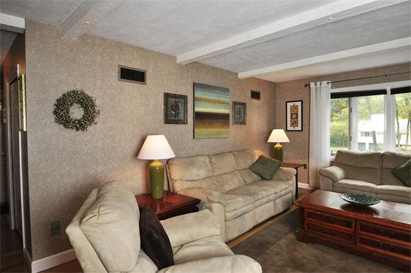 11 Hansom Road Andover, MA 01810 - Photo 7 of 21 Gallery Image 7