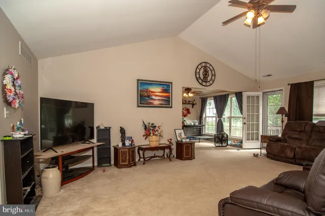 $345,000 | 202 West Darby Circle, Dover, DE 19904