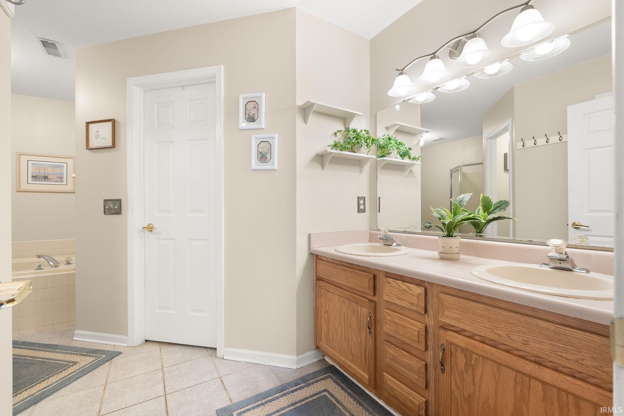 8907 Goshawk Lane Fort Wayne, IN 46825 - Photo 13 of 28