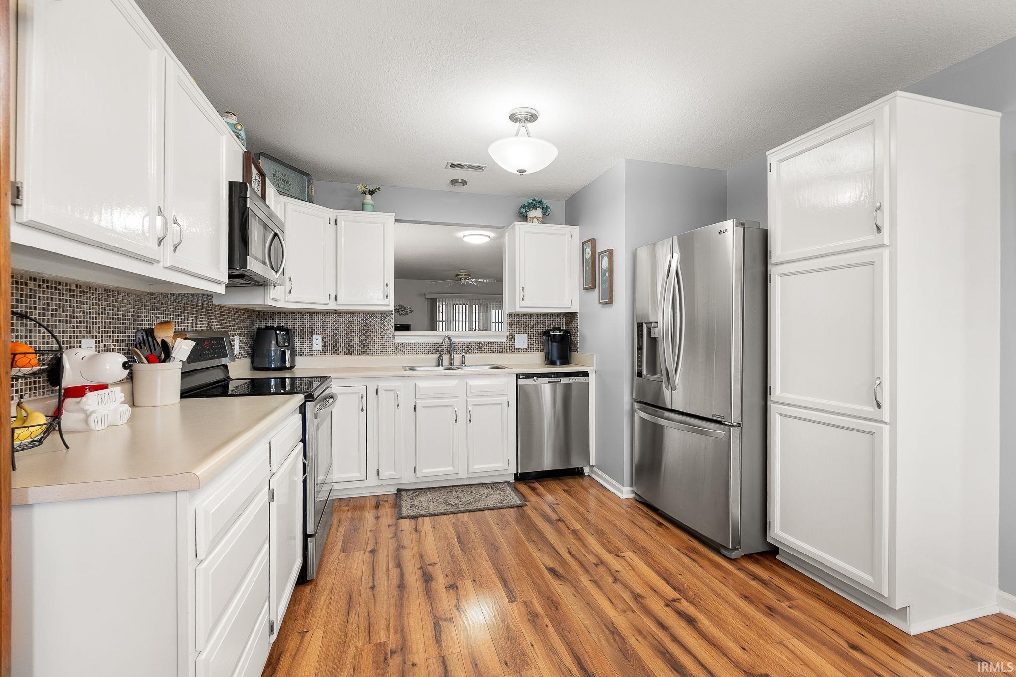 8907 Goshawk Lane Fort Wayne, IN 46825 - Photo 5 of 28