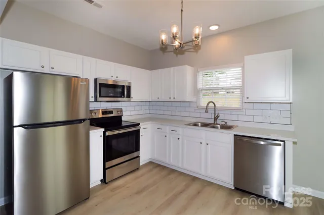 $1,895 | 915 Harbour View Cove Northeast, Kannapolis, NC 28083