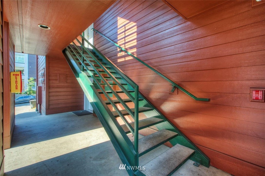 2016 South Main Street Seattle, WA 98144 - Photo 3 of 14 Gallery Image 3