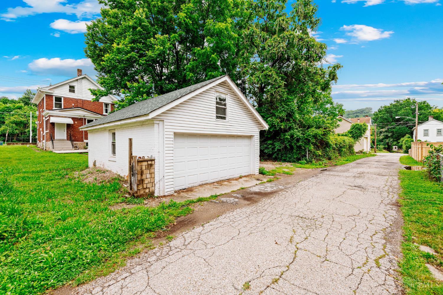 6505 Madison Road Cincinnati, OH 45227 - Photo 21 of 27