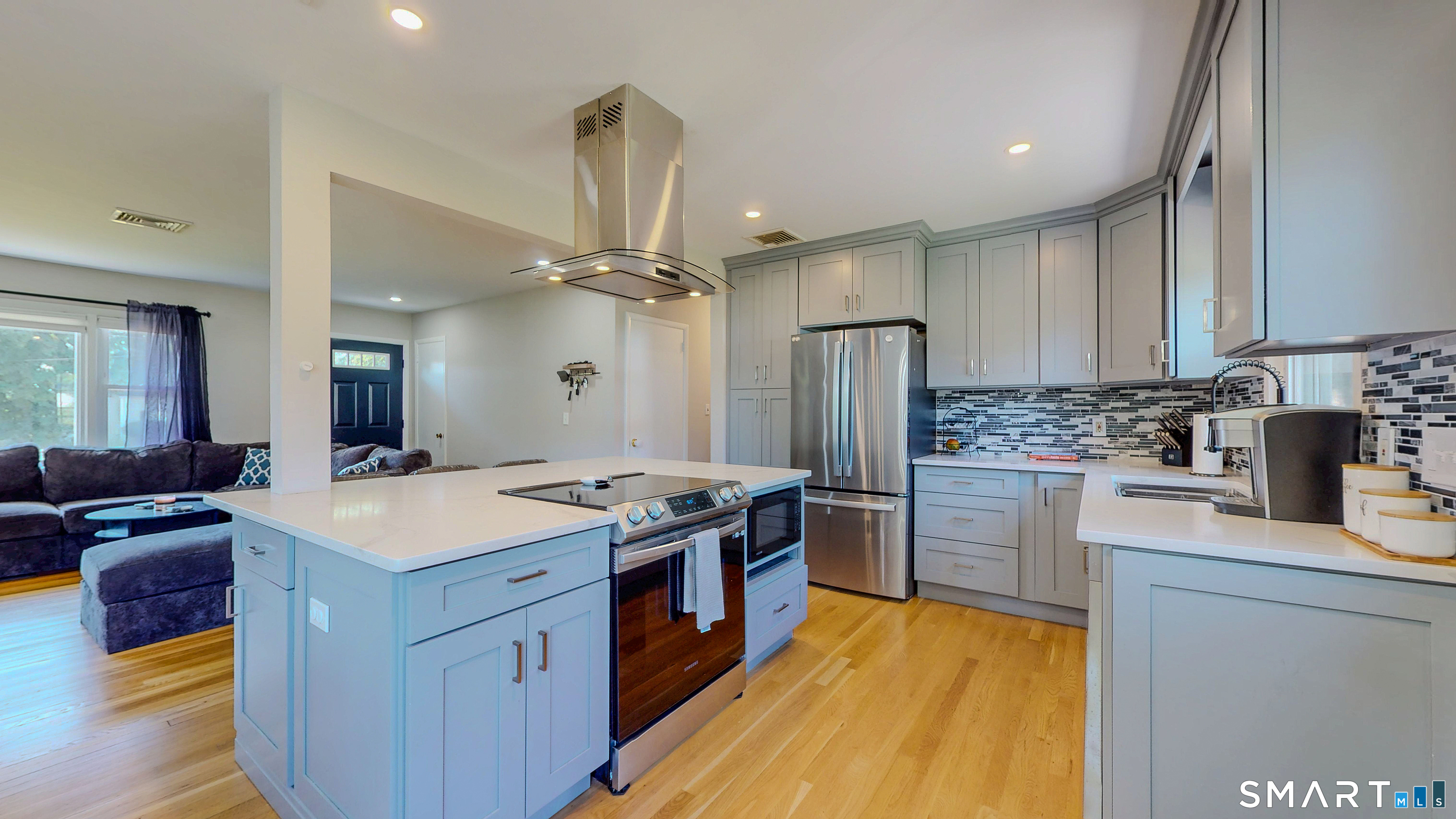 347 Edison Road Trumbull, CT 06611 - Photo 19 of 38
